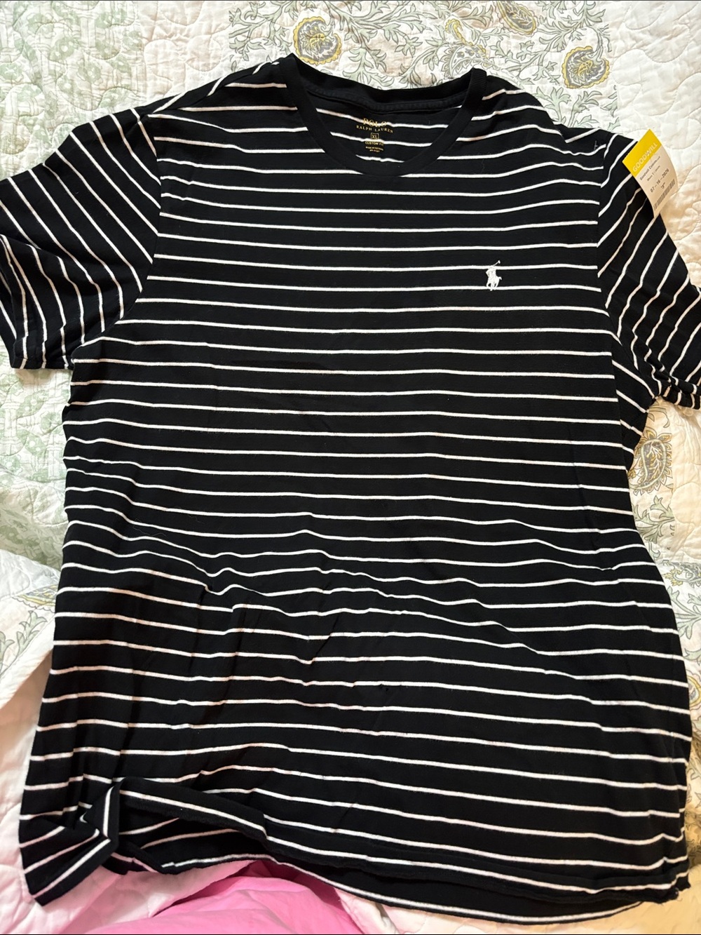 This is a Polo Ralph Lauren crew neck t-shirt featuring thin horizontal white XL